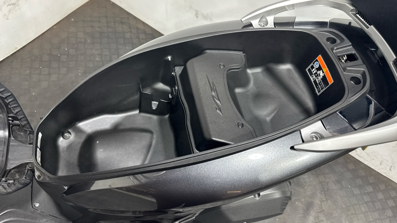 (23MY) Honda SH125i with Top Box